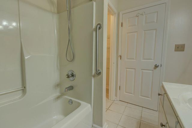 285 Rosemont Garden T, Lexington, KY 40503