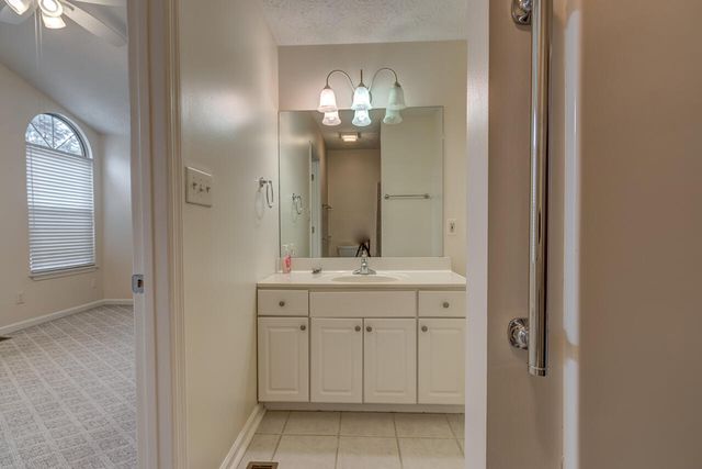 285 Rosemont Garden T, Lexington, KY 40503