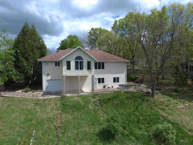 1913 Wayside Lane, Ava, MO 65608