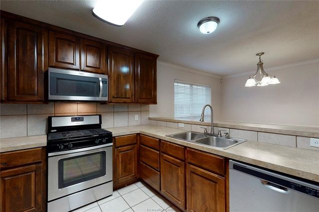 4015 Pomel Drive, College Station, TX 77845