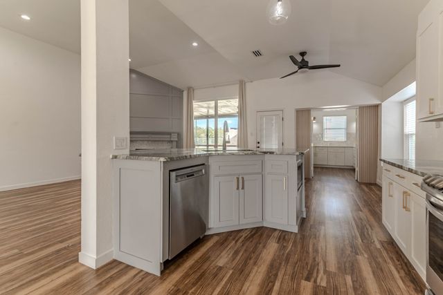 609 Bristlecone Drive, Arlington, TX 76018