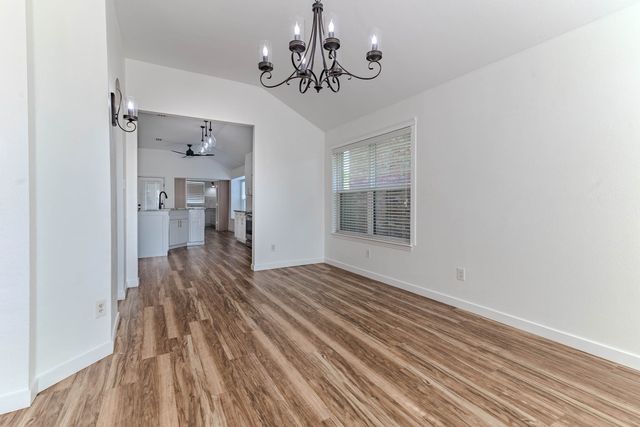609 Bristlecone Drive, Arlington, TX 76018