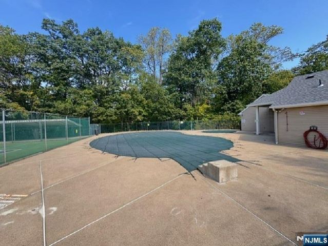 48 Clarken Drive 243, West Orange, NJ 07052