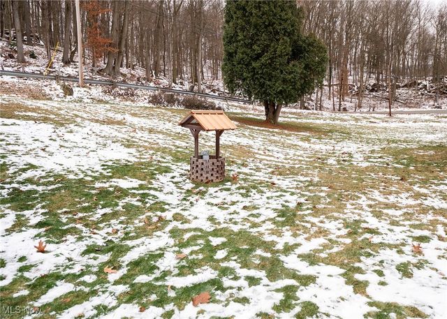 1549 Ridge Road NE, New Philadelphia, OH 44663