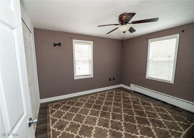 1549 Ridge Road NE, New Philadelphia, OH 44663