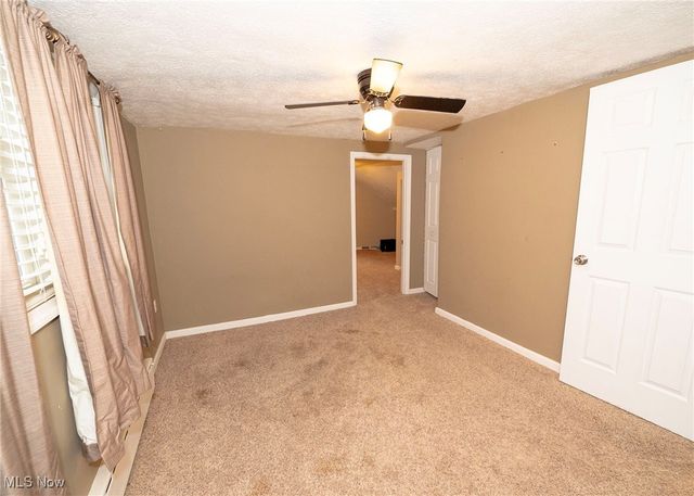 1549 Ridge Road NE, New Philadelphia, OH 44663