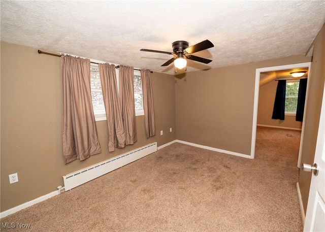 1549 Ridge Road NE, New Philadelphia, OH 44663