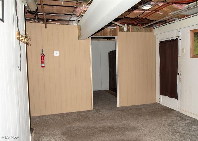 1549 Ridge Road NE, New Philadelphia, OH 44663