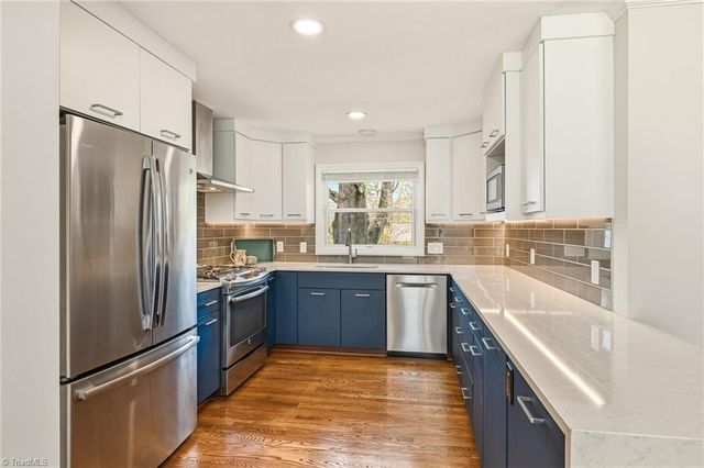 2442 Greenwich Road, Winston-salem, NC 27104