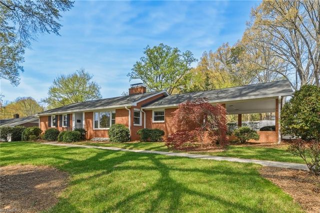 2442 Greenwich Road, Winston-salem, NC 27104