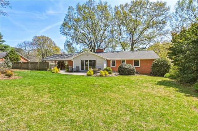 2442 Greenwich Road, Winston-salem, NC 27104