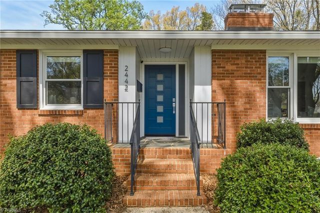 2442 Greenwich Road, Winston-salem, NC 27104
