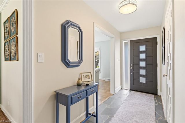 2442 Greenwich Road, Winston-salem, NC 27104