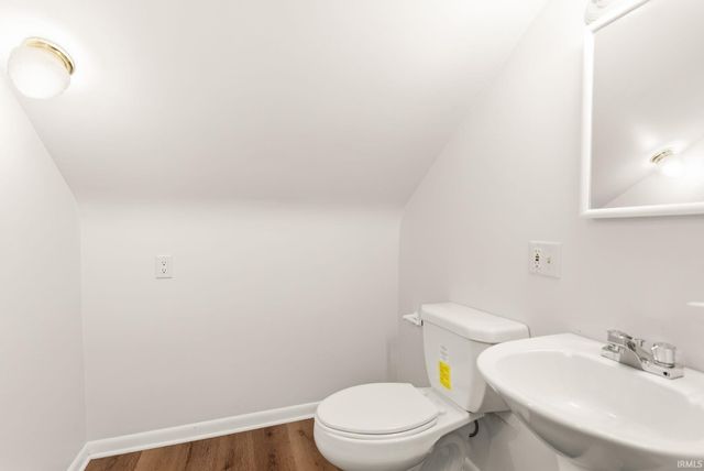 2425 White Oak Avenue, Fort Wayne, IN 46805