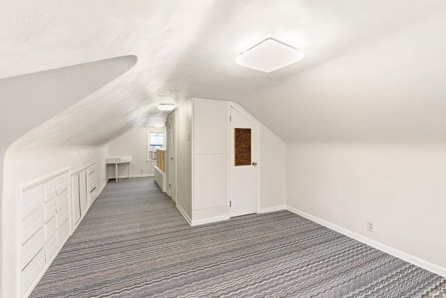 2425 White Oak Avenue, Fort Wayne, IN 46805