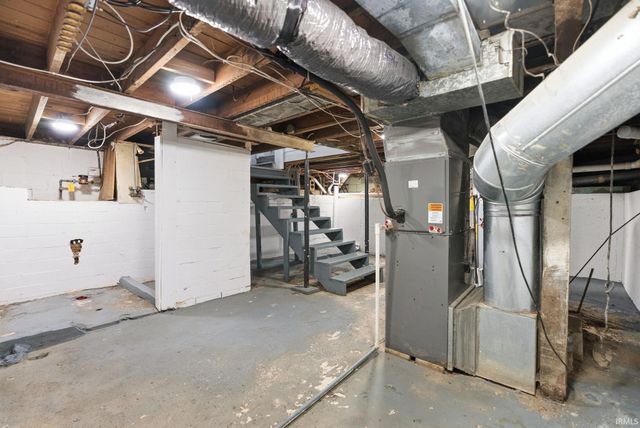 2425 White Oak Avenue, Fort Wayne, IN 46805