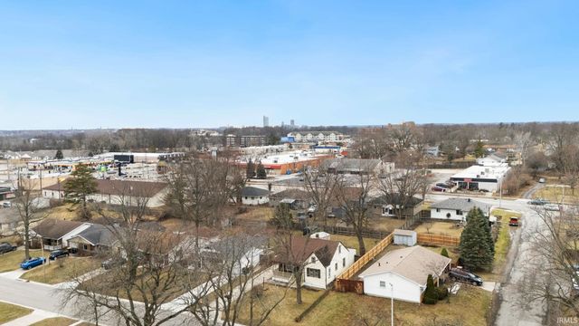 2425 White Oak Avenue, Fort Wayne, IN 46805