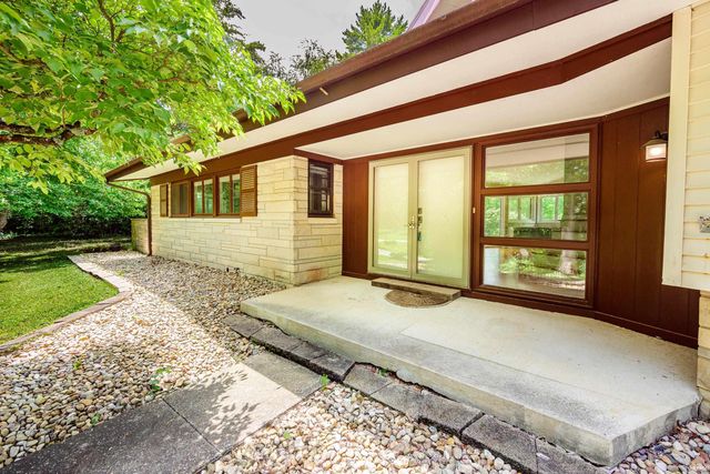 3700 S Leonard Springs Road, Bloomington, IN 47403