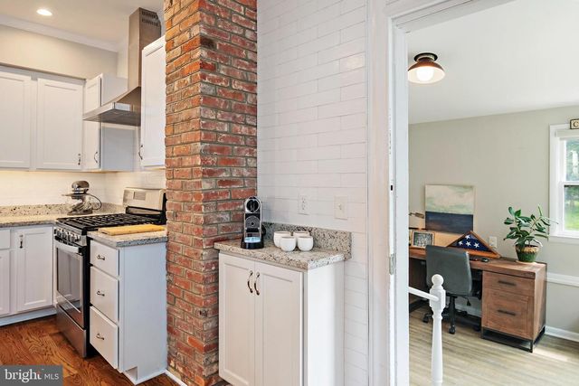 16 WOODLAWN AVE, Annapolis, MD 21401