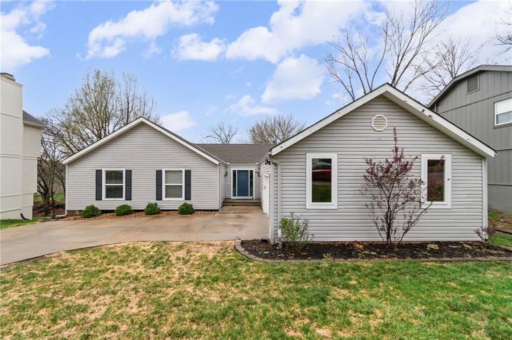 7400 N Granby Avenue, Kansas City, MO 64151