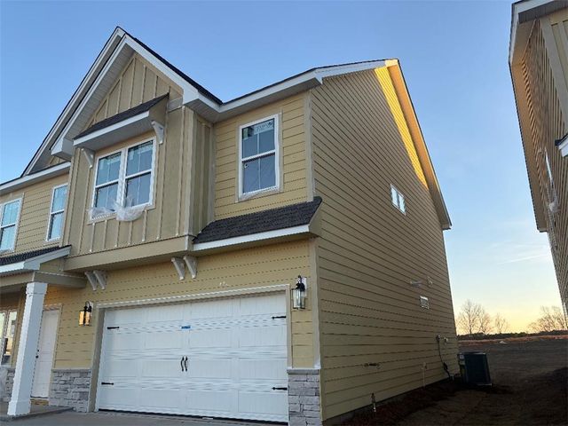 555 Hydrangea Street, Seneca, SC 29678