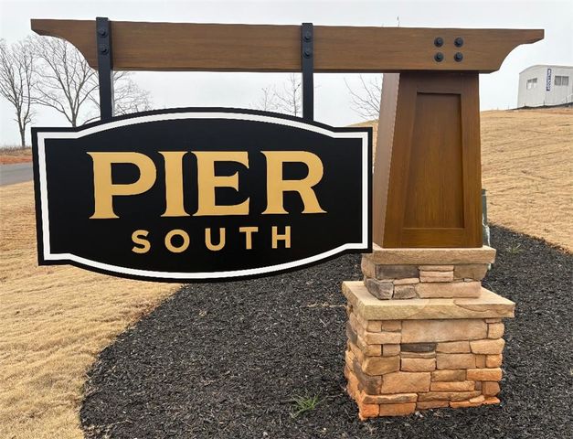 555 Hydrangea Street, Seneca, SC 29678