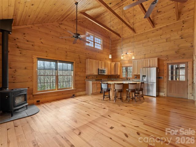 935 Big Branch Road, Brevard, NC 28712