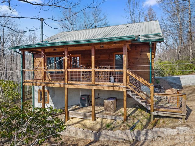 935 Big Branch Road, Brevard, NC 28712
