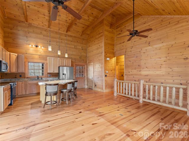 935 Big Branch Road, Brevard, NC 28712