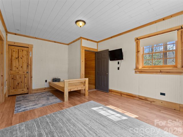 935 Big Branch Road, Brevard, NC 28712