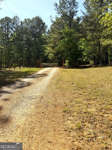 2010 Star Point Road, Carrollton, GA 30117