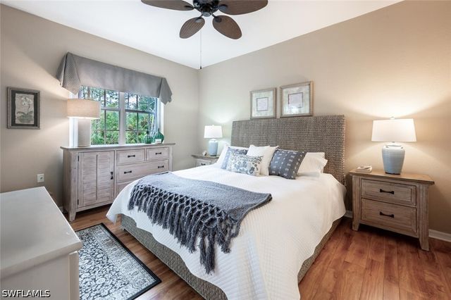 4844 Hampshire CT 104, Naples, FL 34112