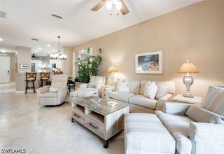 4844 Hampshire CT 104, Naples, FL 34112