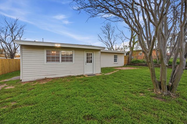 5301 Slate Street, Fort Worth, TX 76114