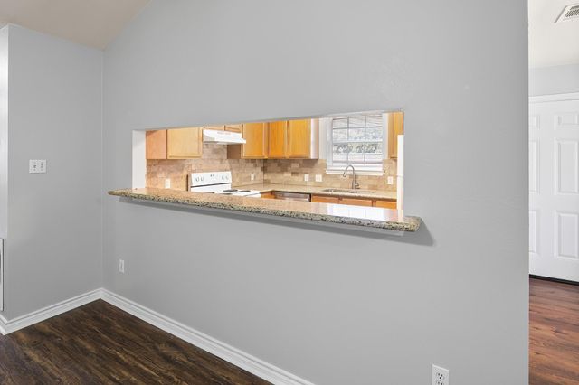 2032 Legacy Lane, College Station, TX 77840