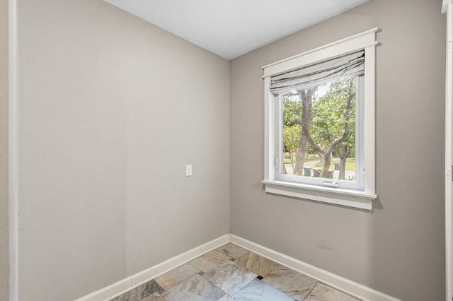 1331 Travis Street, Denton, TX 76205