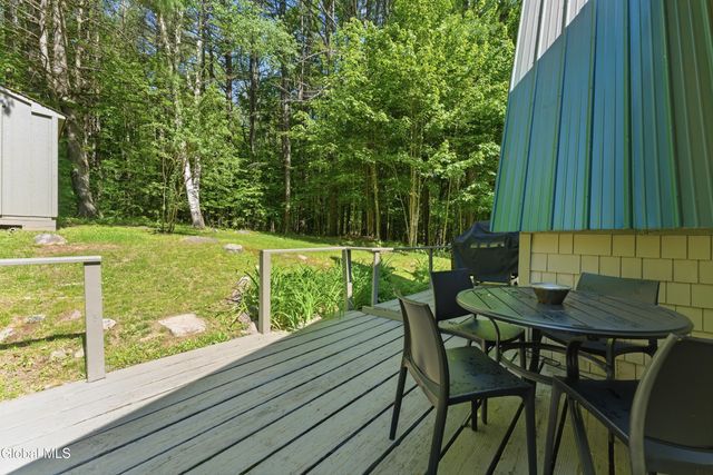 661 S Johnsburg Road, Johnsburg, NY 12885