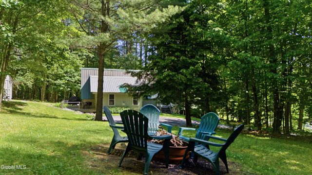 661 S Johnsburg Road, Johnsburg, NY 12885