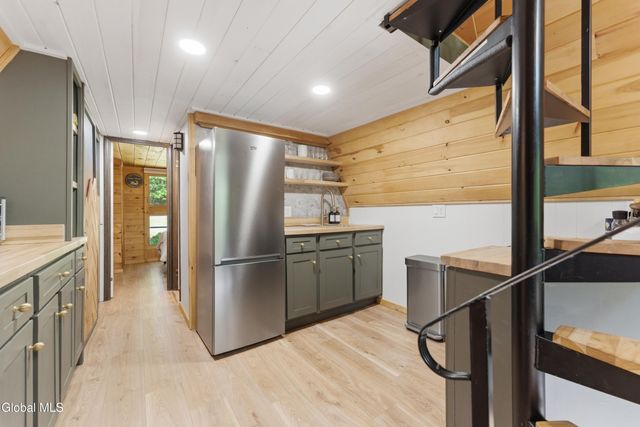 661 S Johnsburg Road, Johnsburg, NY 12885
