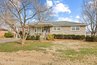 4320 Jade Ct, Louisville, KY 40216