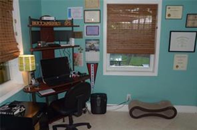 1450 NE 32nd Street, Pompano Beach, FL 33064
