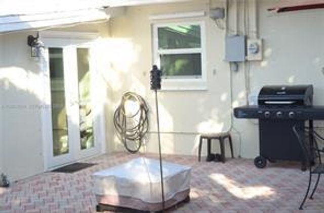 1450 NE 32nd Street, Pompano Beach, FL 33064