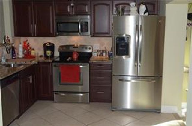 1450 NE 32nd Street, Pompano Beach, FL 33064