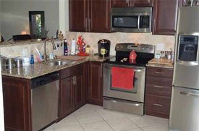 1450 NE 32nd Street, Pompano Beach, FL 33064