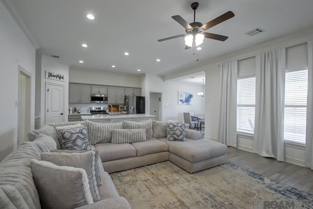 39238 Blue Heron Ct, Prairieville, LA 70769