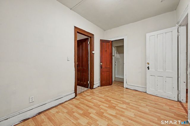 135 Sherwood Avenue, Bridgeport, CT 06605