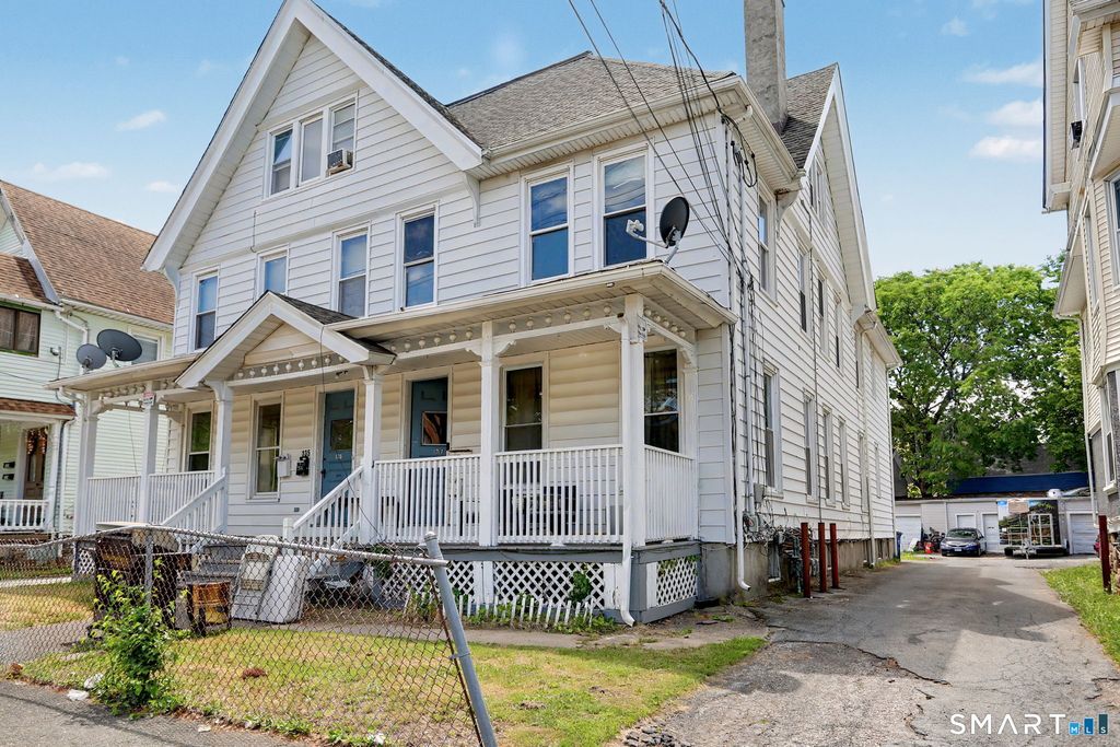 135 Sherwood Avenue, Bridgeport, CT 06605