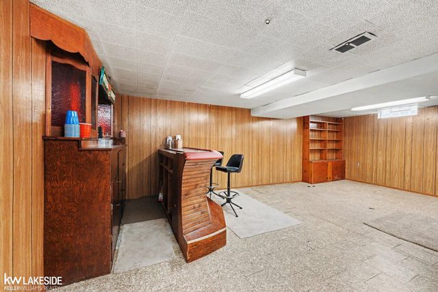 32919 Warkop Avenue, Warren, MI 48093