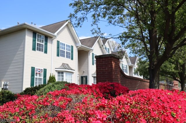 34 Chanda Ct 34, Clifton City, NJ 07012