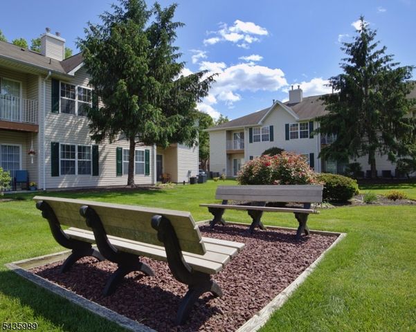34 Chanda Ct 34, Clifton City, NJ 07012
